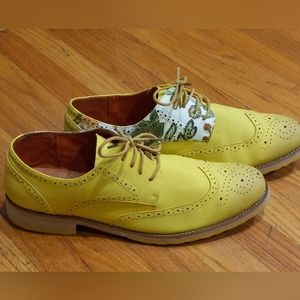 Mens Yellow Suede Oxford Shoes